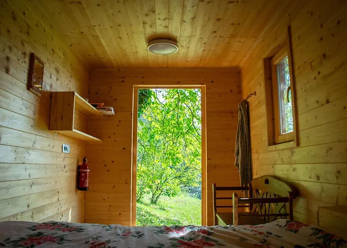 Glamping Zeleni Raj مكان تخييم *